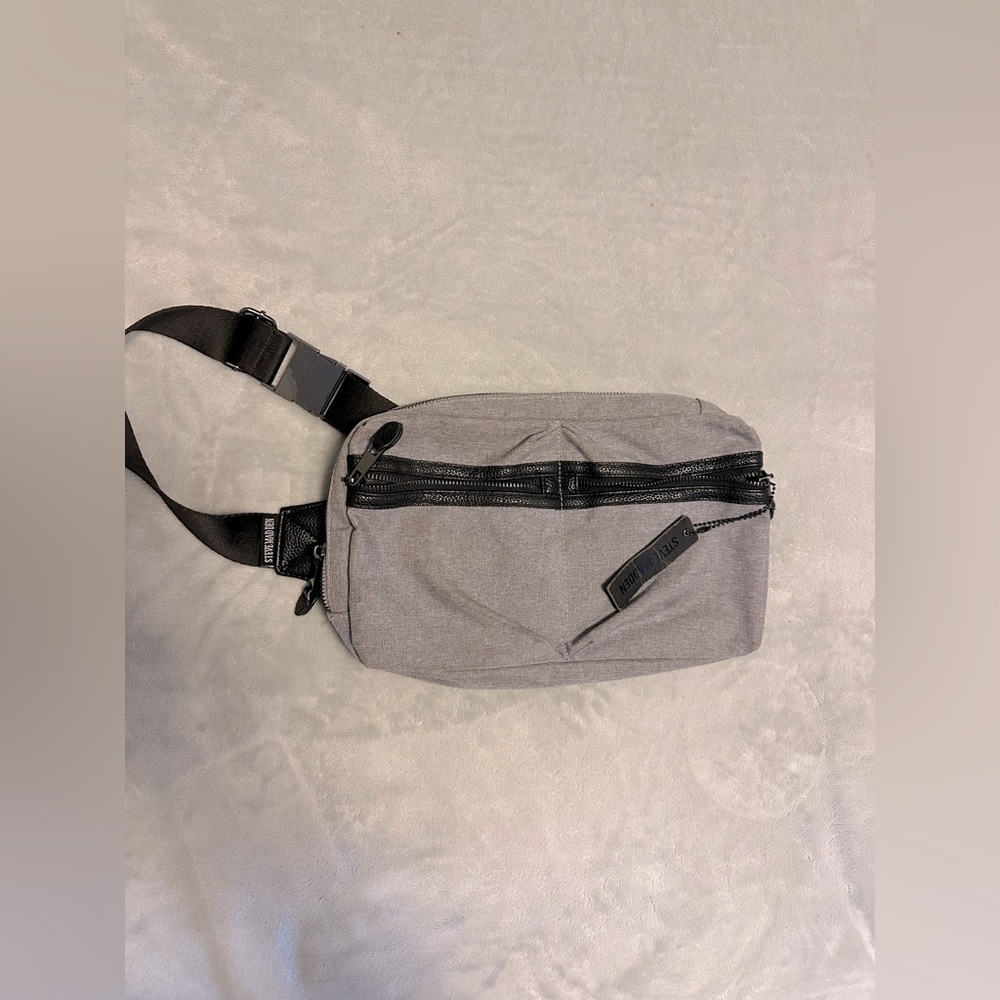 Steve Madden Fanny pack